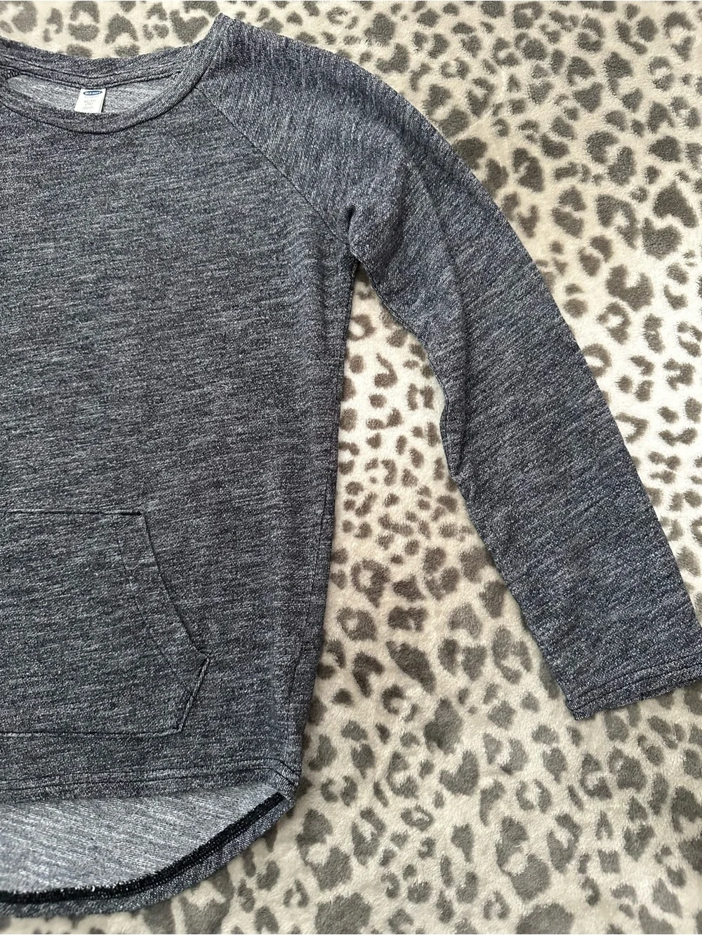 Old Navy WOW Kangaroo Long Sleeve Sweatshirt in Black Size XL 14 Girls